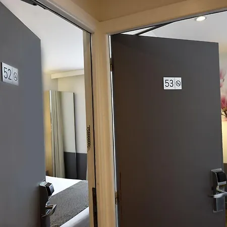 Contact Alizé Montmartre Hotel Parigi