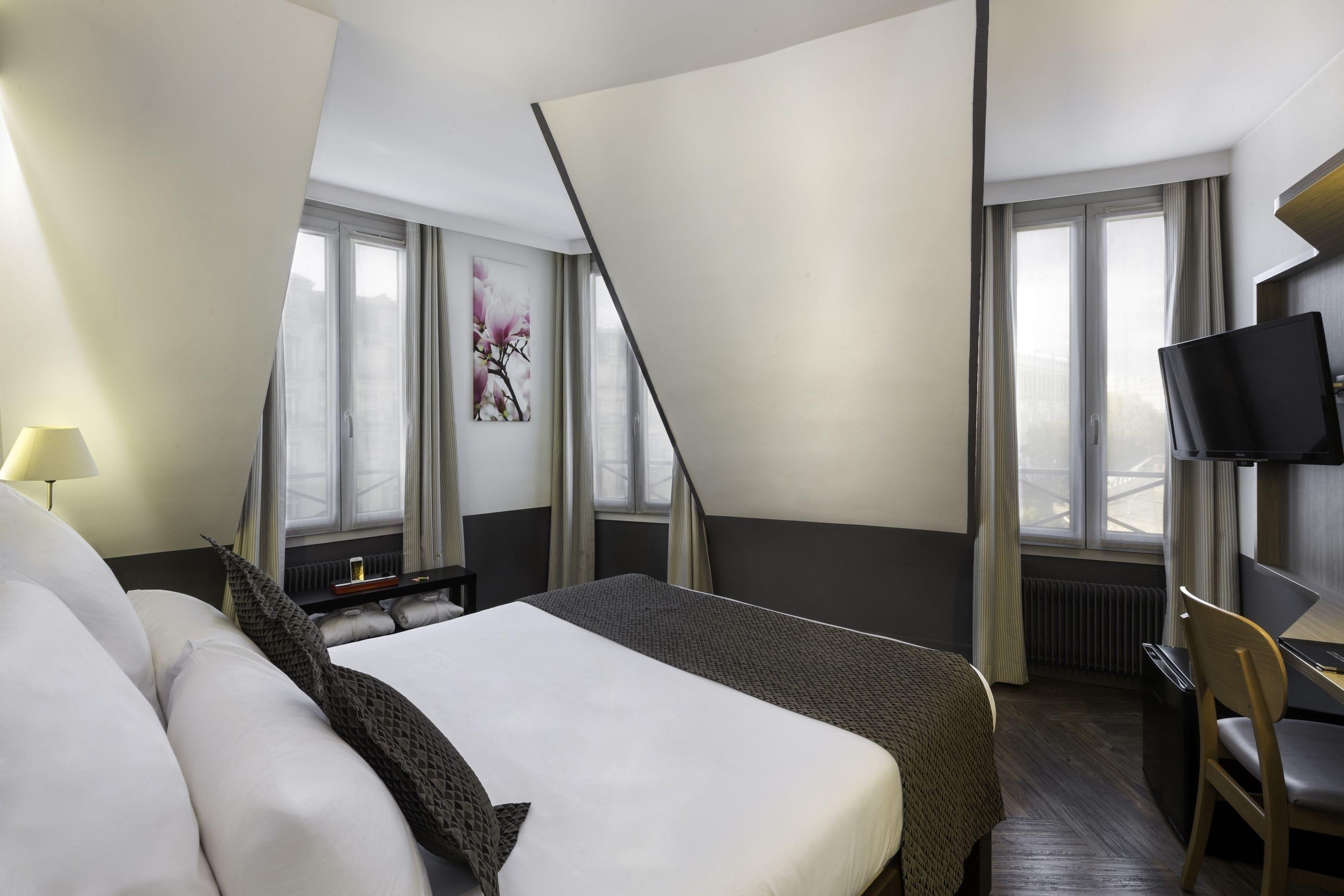 Hotel Contact Alizé Montmartre
