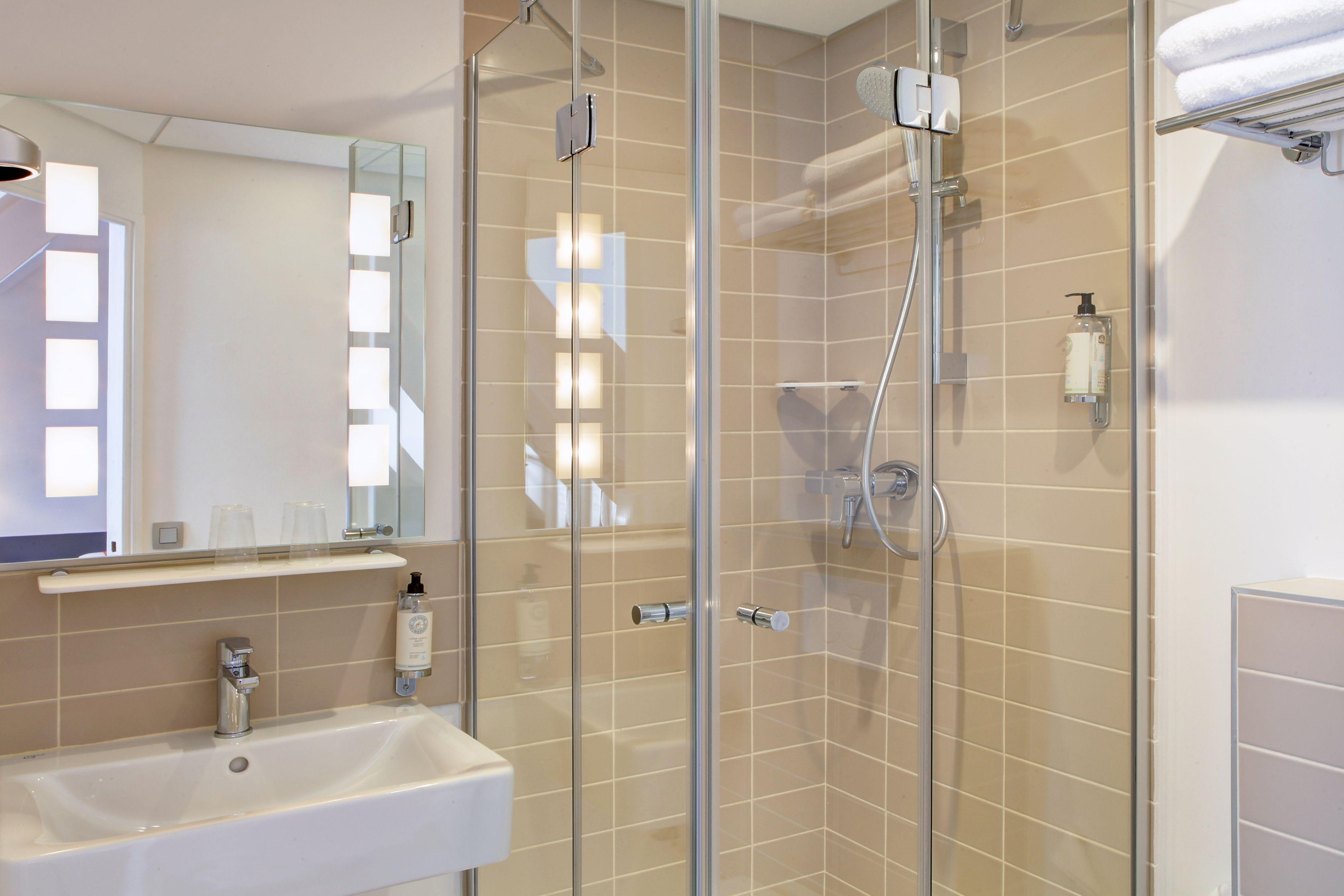 Contact Alize Montmartre