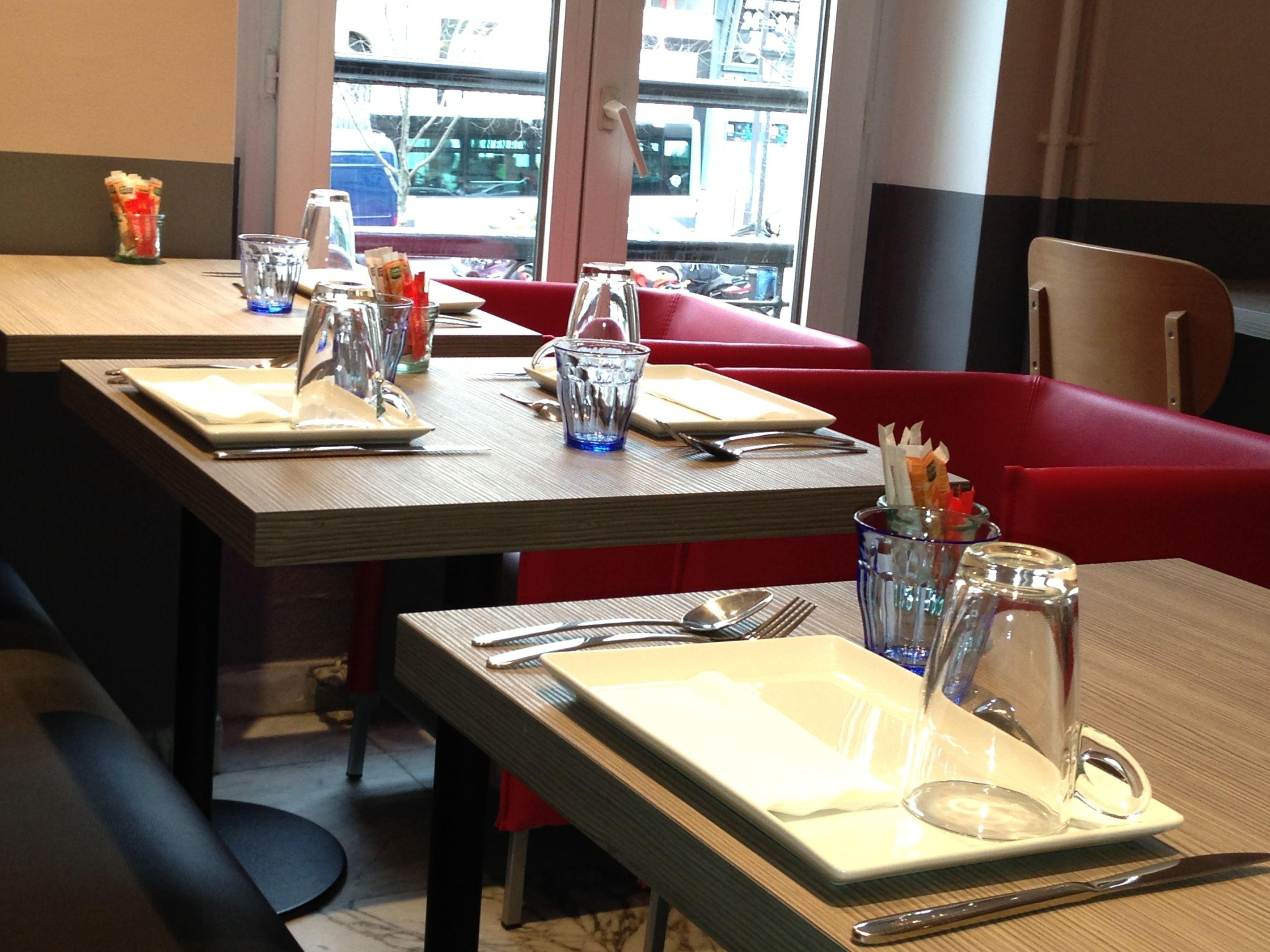 Contact Alize Montmartre Hotel