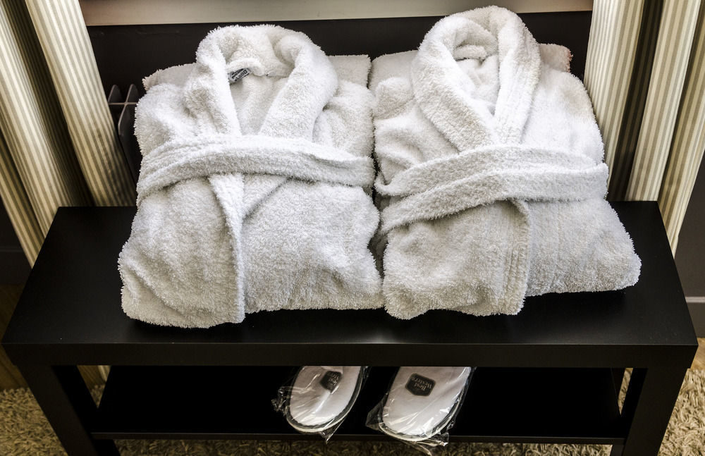 Contact Alize Montmartre 3*