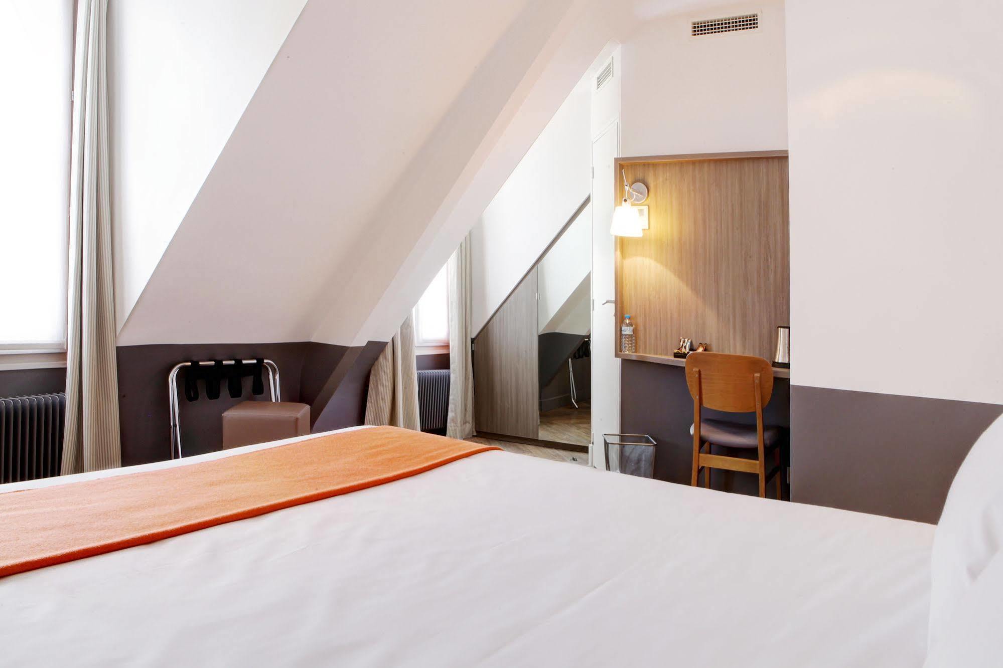 Contact Alize Montmartre Paris