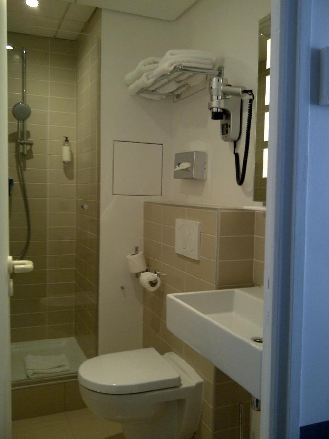 Hotel Contact Alizé Montmartre Parigi