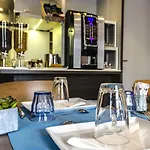Hotel Contact Alize Montmartre Paris
